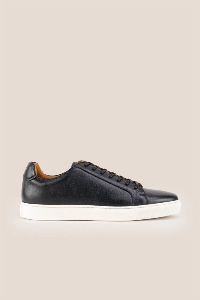 black leather sneakers for men under 1000 minimalist stylish casual shoes comfortable